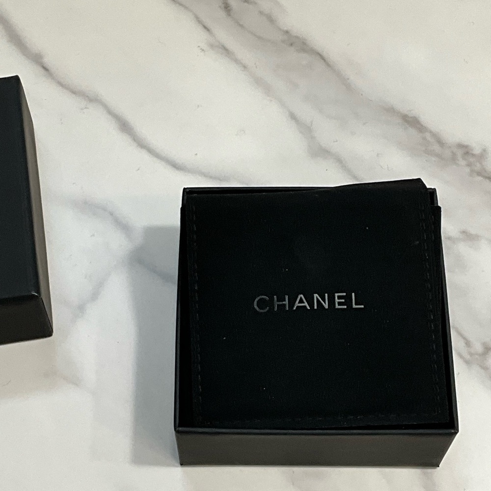 Chanel CC Crystal Logo Gold Statement Earrings Large - Picture 5 of 12